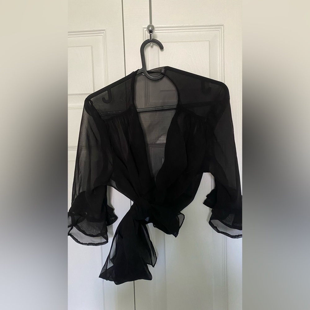 Sheer 3/4 tie up cover up